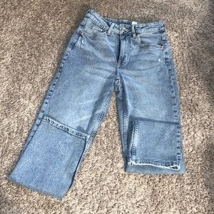 H&M &DENIM HIGH WAISTED ANKLE LENTH STRAIGHT LEG JEANS SIZE 4